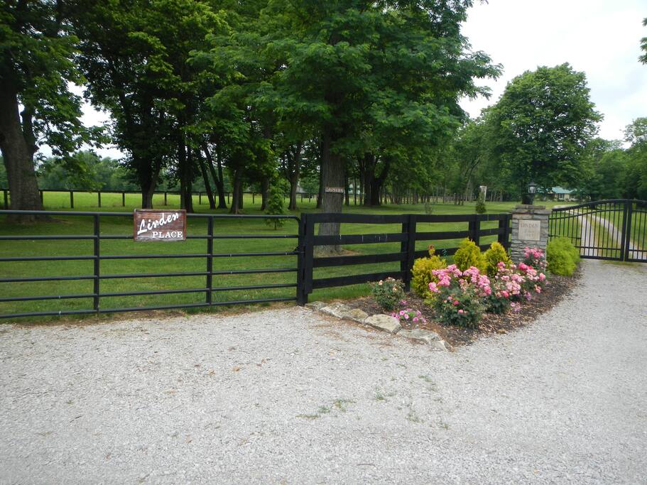 Linden Place Est. 1887