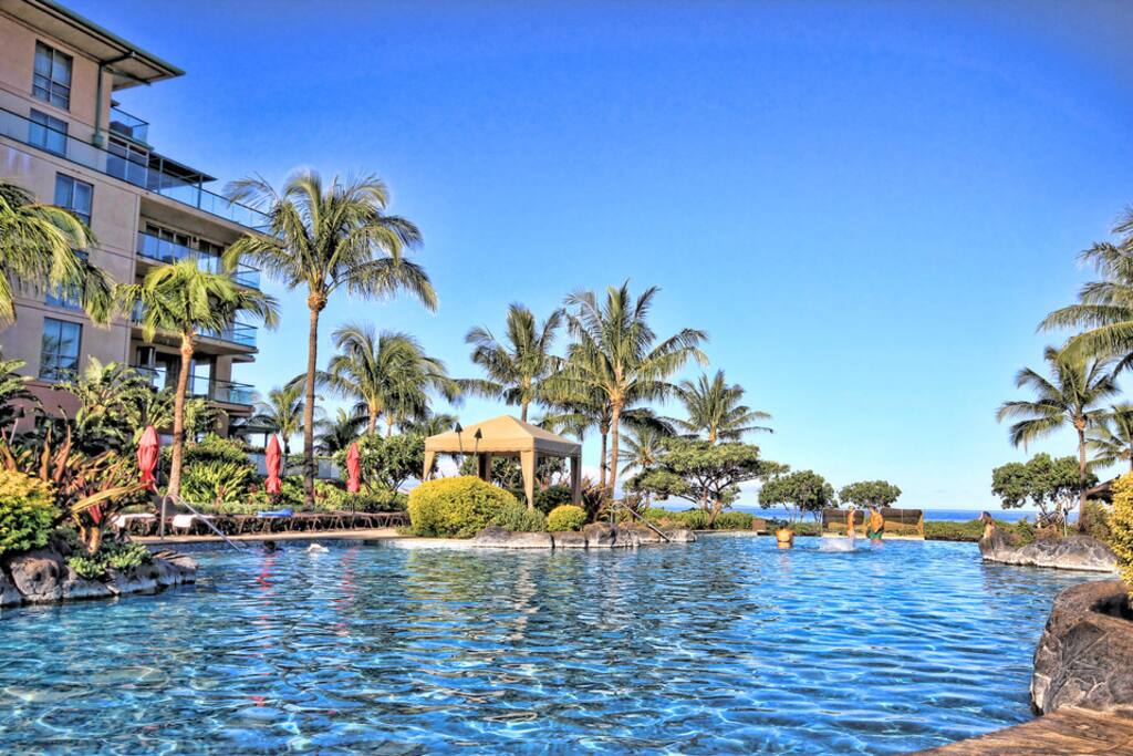 The Infinity Edge pool (one of 4 pools at Honua Kai) is great for lap swimming in the morning or watching the sunset in the evenings.
