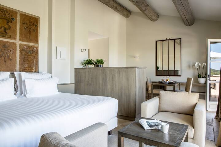 Les huguets 2018: top 20 les huguets vacation rentals, vacation ... Spisestuer selges