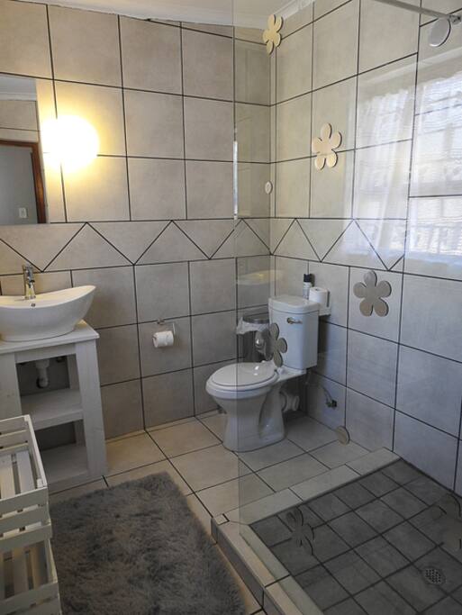 Shared Bathroom 1