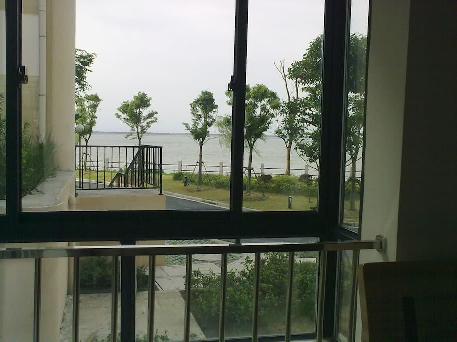 It's like your private lake side. Actually a park there. Walk and feel the breeze. Take a breath the precious fresh air.