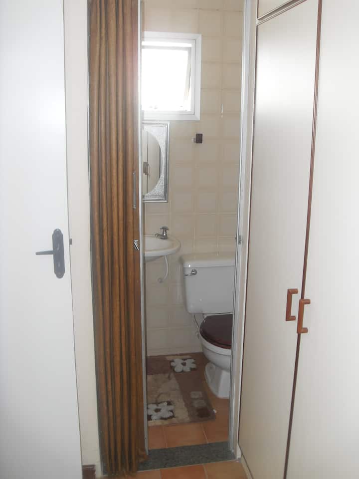 Suite individual con baño 