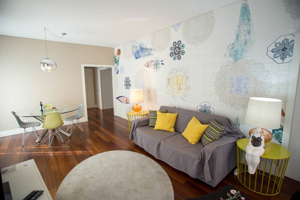 Large and Comfortable Living Room