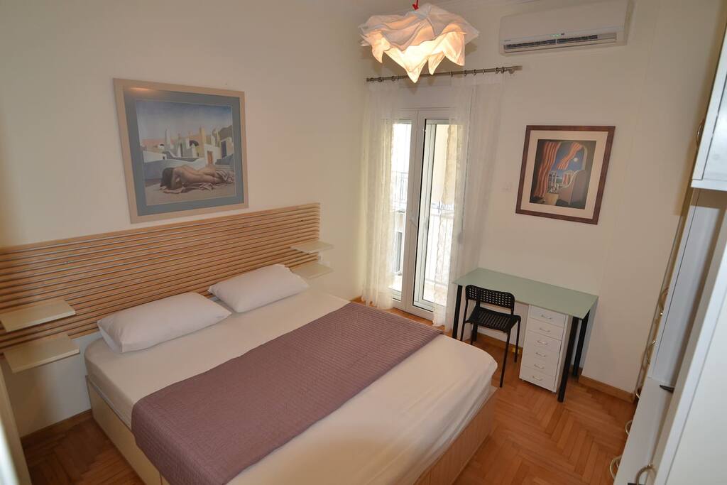 First bedroom! Bed can be divided in 1 double or 2 singles