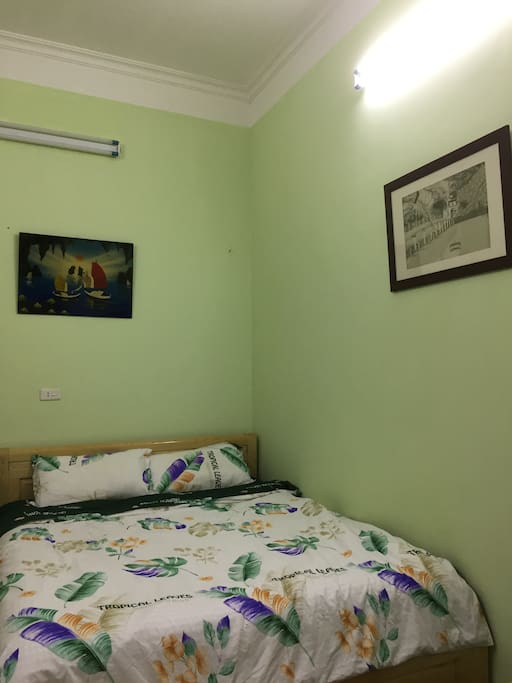 Queen size bed