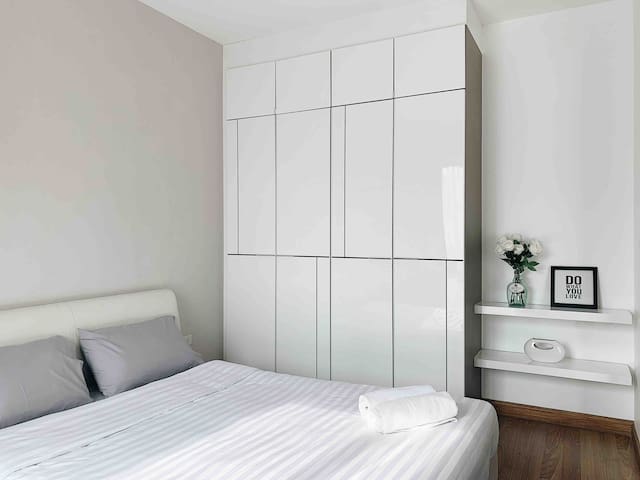 BEST LOCATION OF NIMMAN, MOUNTAIN VIEW, COZY SPACE