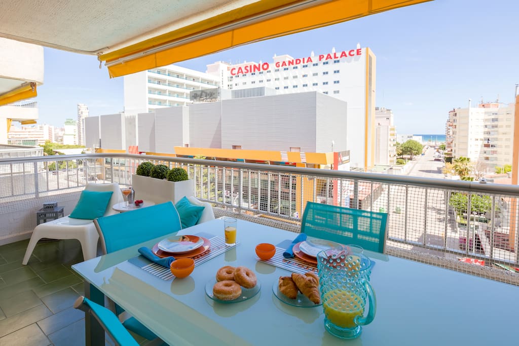 e702342d 7fce 444c a4d4 4a7f8cf489d2