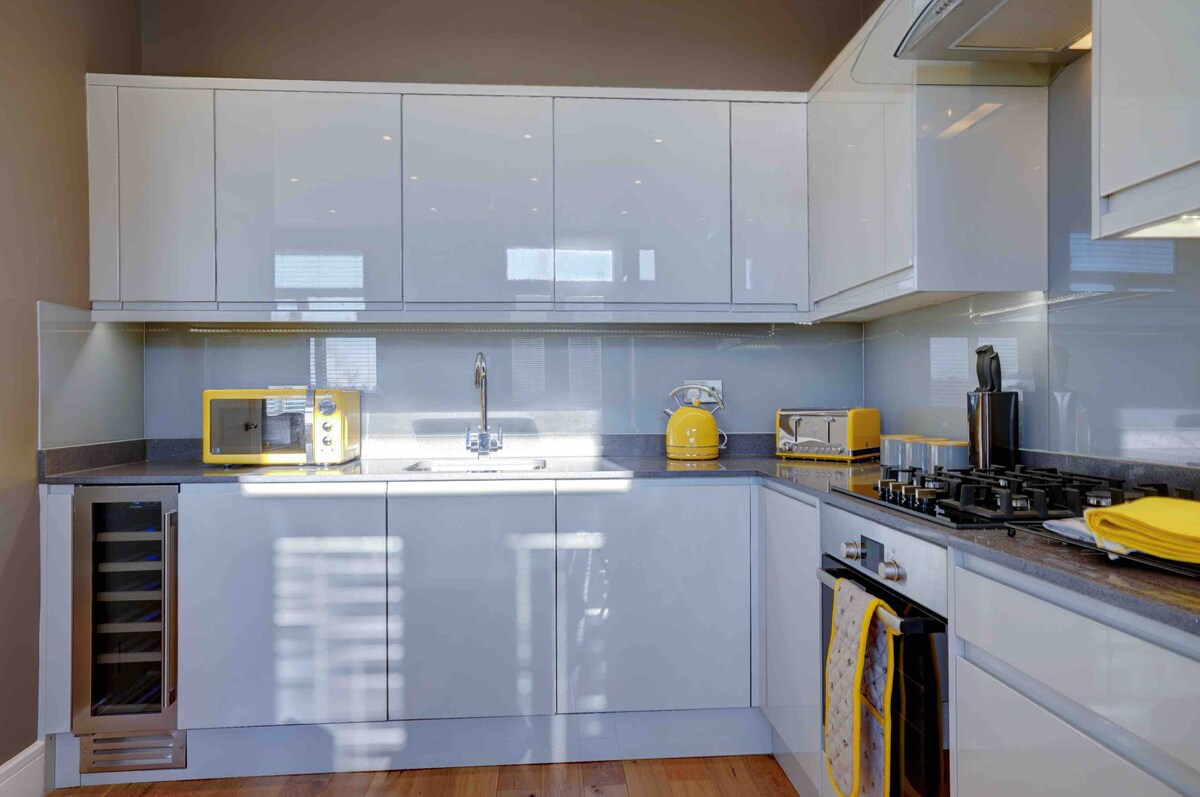 Cosy Luxury city apartment with private