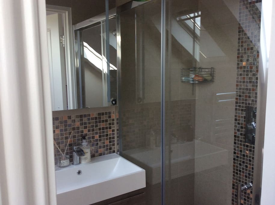 Ensuite bathroom