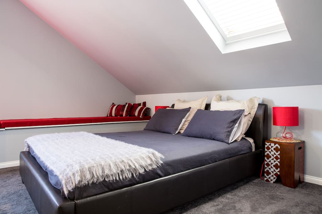 Queen size bed