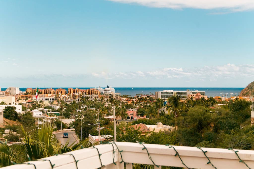 More incredible rooftop views, easy walk to the marinaand Sea of Cortez