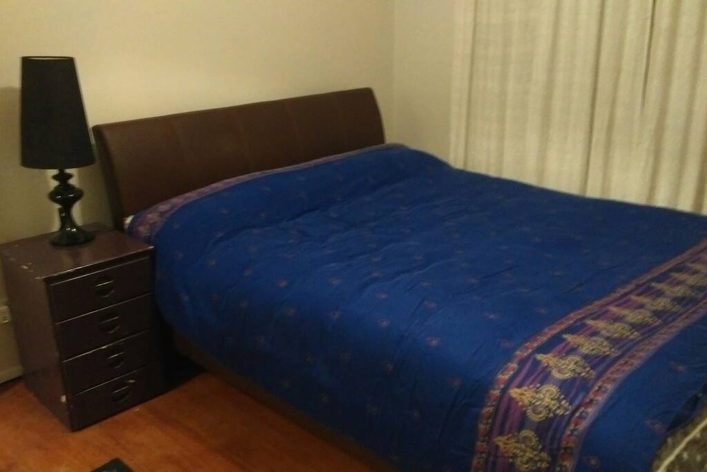 Guest bedroom