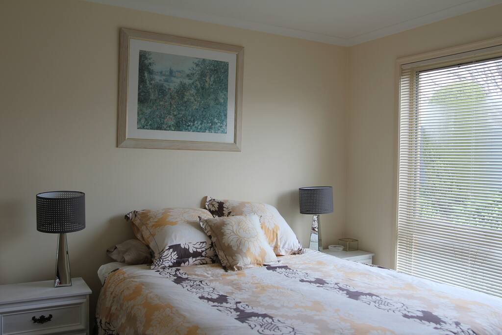 Main bedroom with queen bed