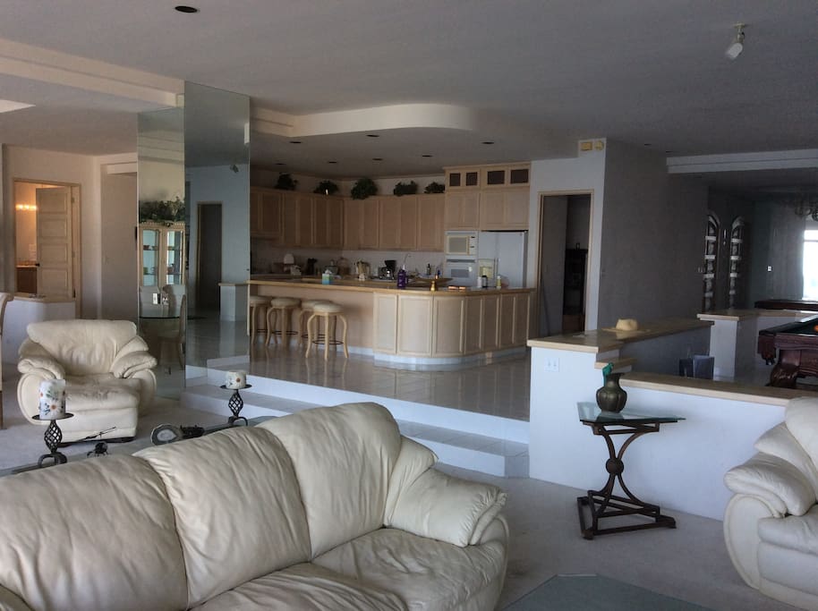 LIVING ROOM & KITCHEN