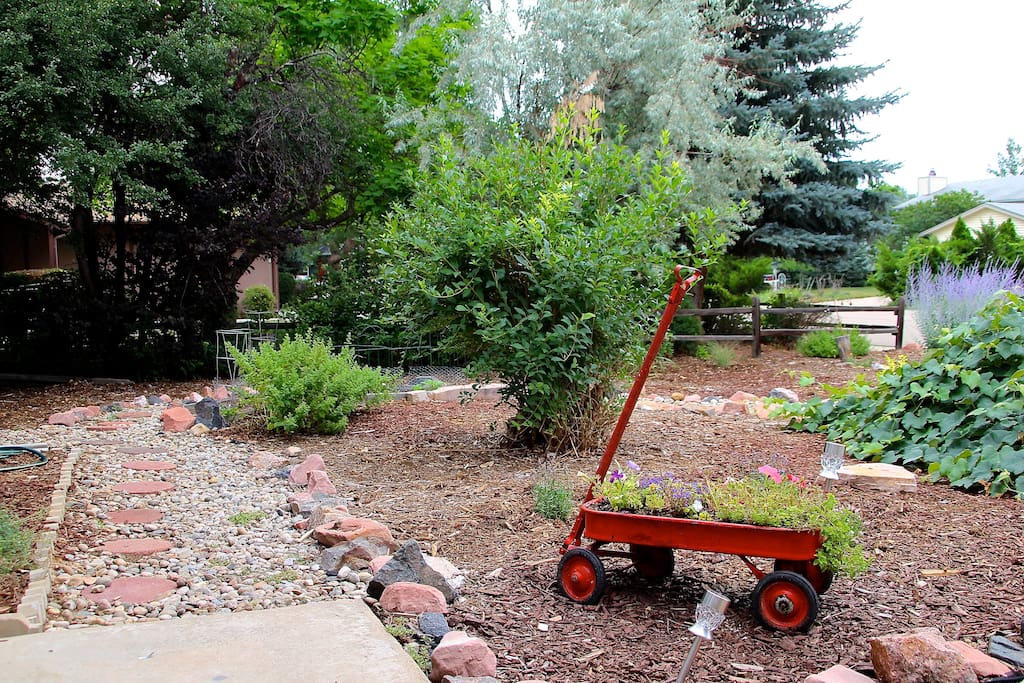 Our home is located in a safe and lovely neighborhood in NE Boulder.
