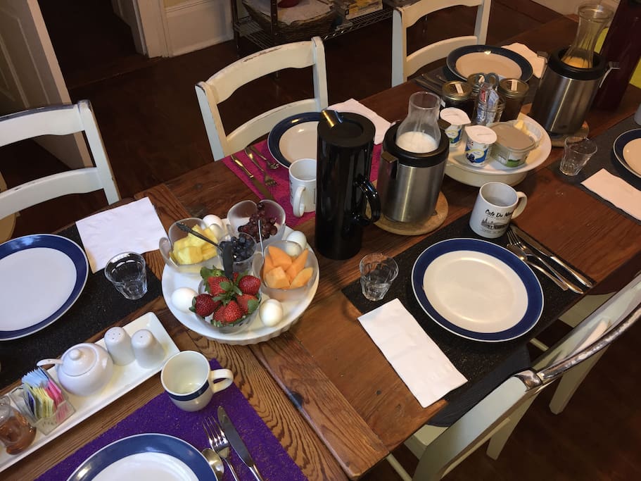 Breakfast Room