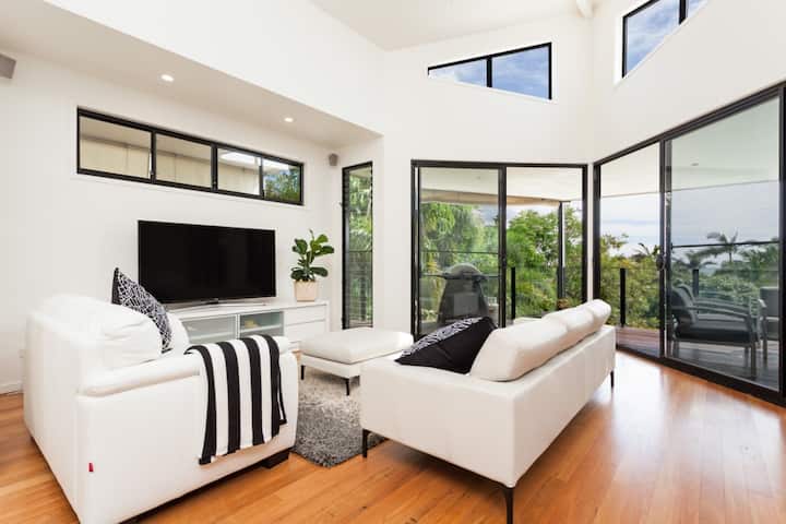 Ocean Views On Alex - Mooloolaba