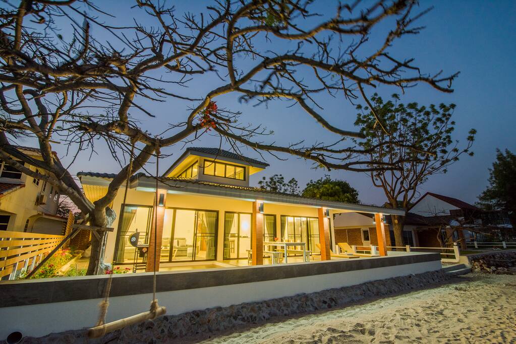 C-Sand 4BR 180 degrees Private Beachfront House