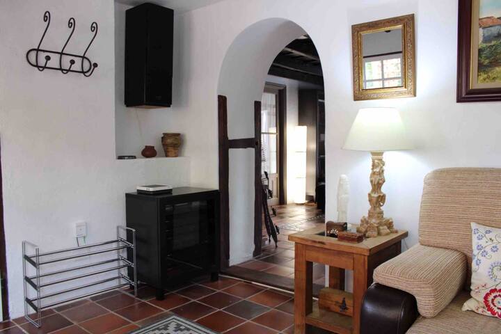 მისაღები ოთახი 2