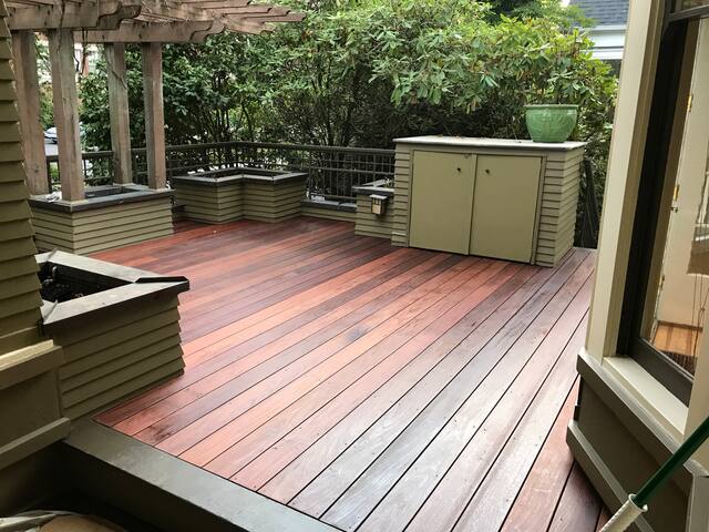 Queen Anne Classic gallery image 4