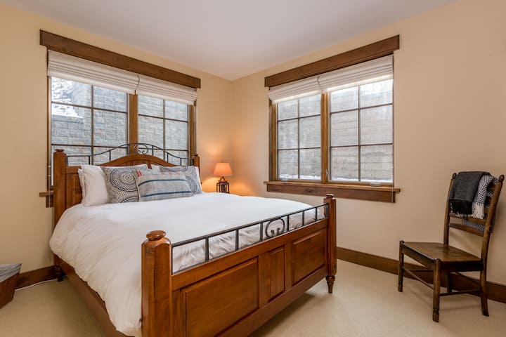 Kamer #2 met queensize bed