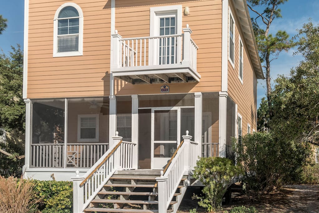 Deck,Porch,Building,Cottage,Siding
