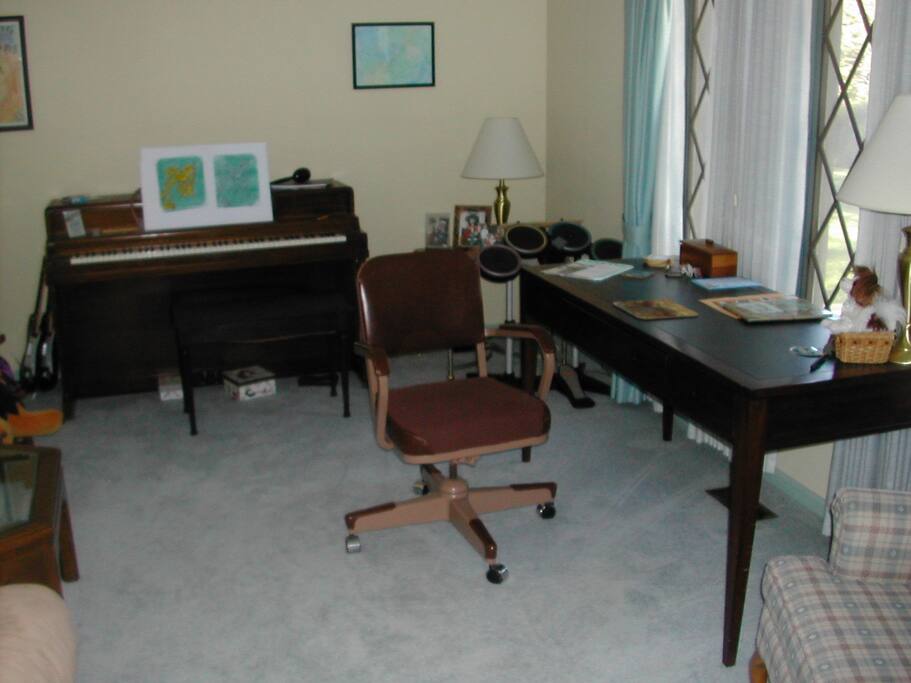 Guest, desk personal desk room