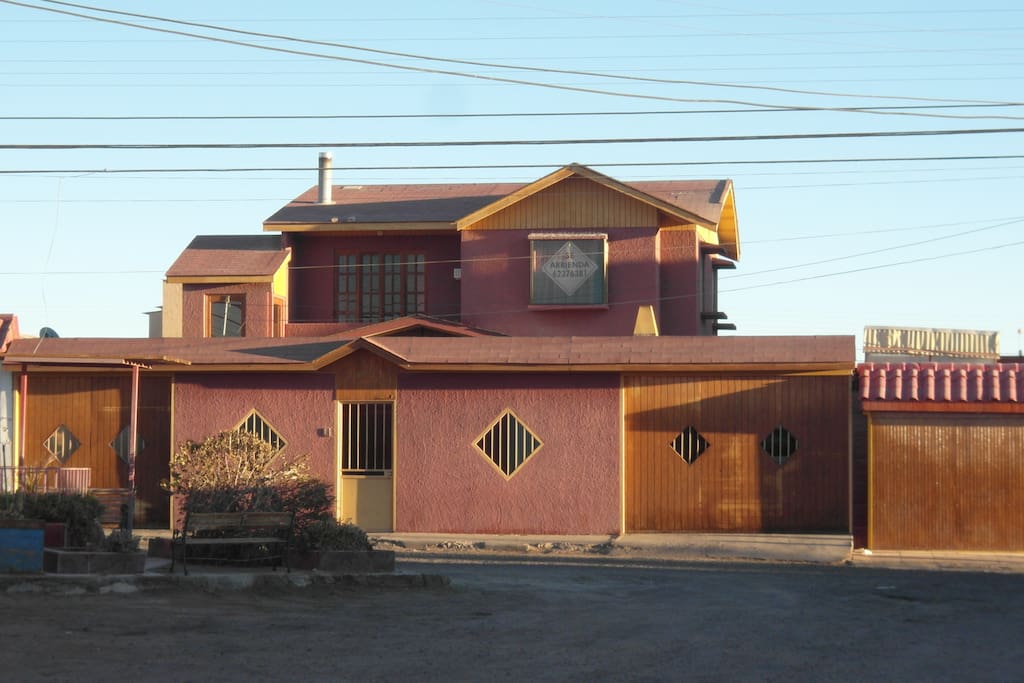 Frontis de la Casa