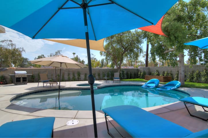 Luxurious Private Palm Desert Casita