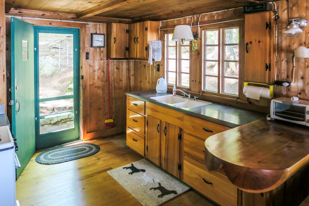 Fully functional kitchen.