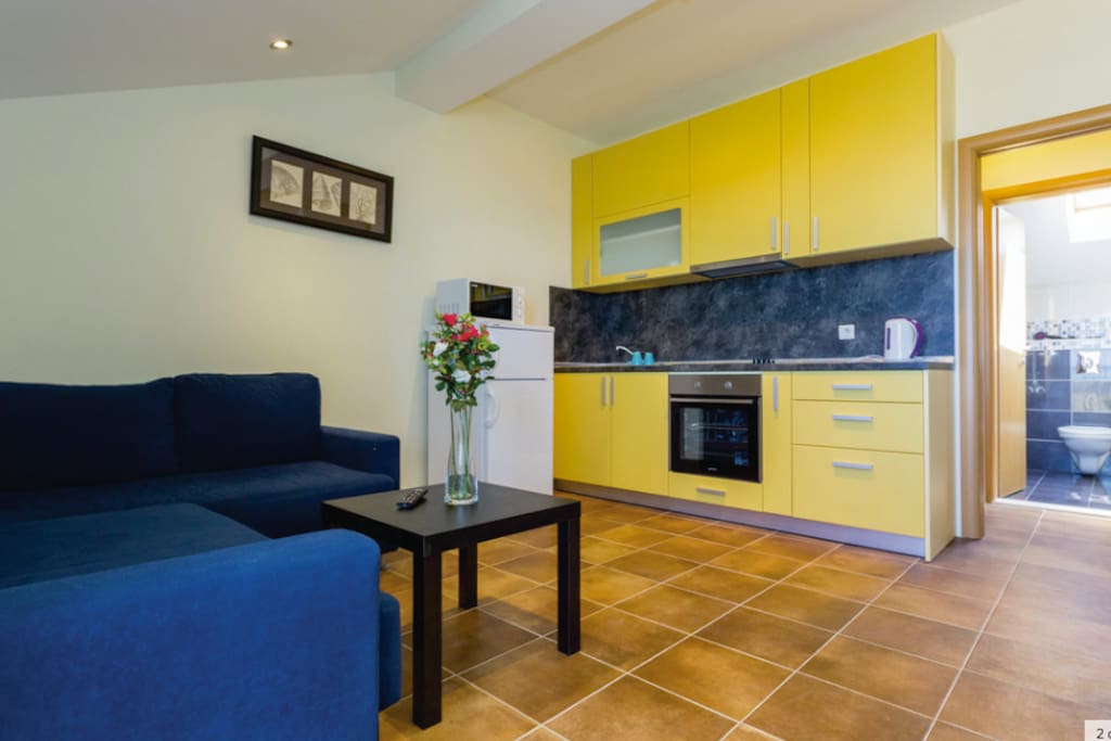 Kitchen & living room