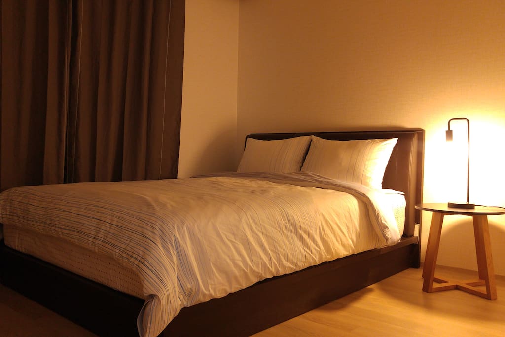 침실 1 / bed room 1