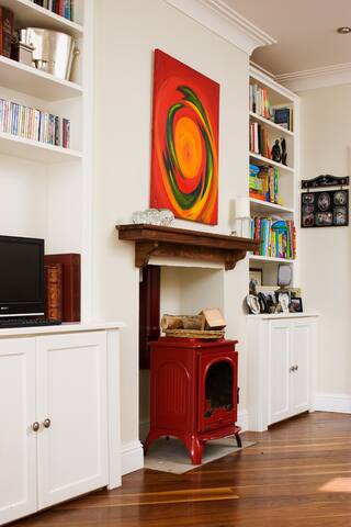 Exceptional Home in fantastic Clontarf location. gallery image 3