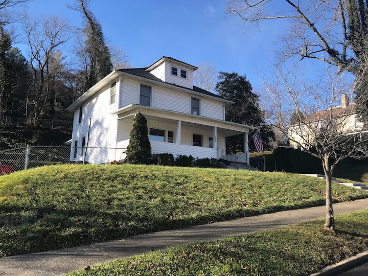 Pineville Vacation Rentals & Homes Kentucky, United States Airbnb