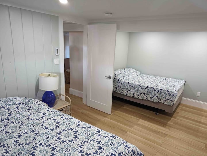 Las camas se actualizaron a 2 camas dobles. 