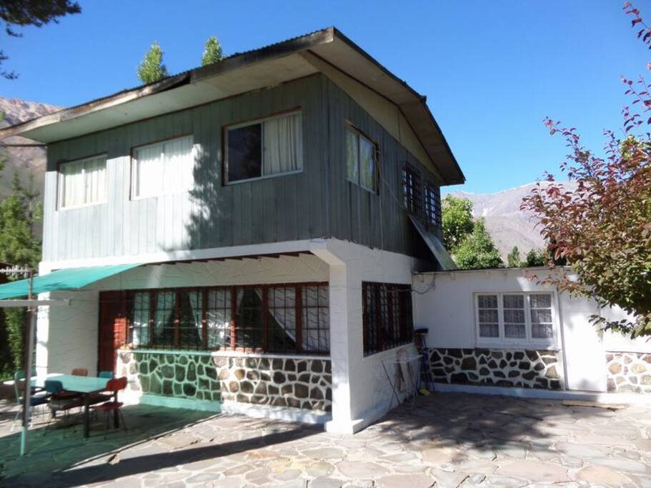 TERRAZA
(BACKYARD)