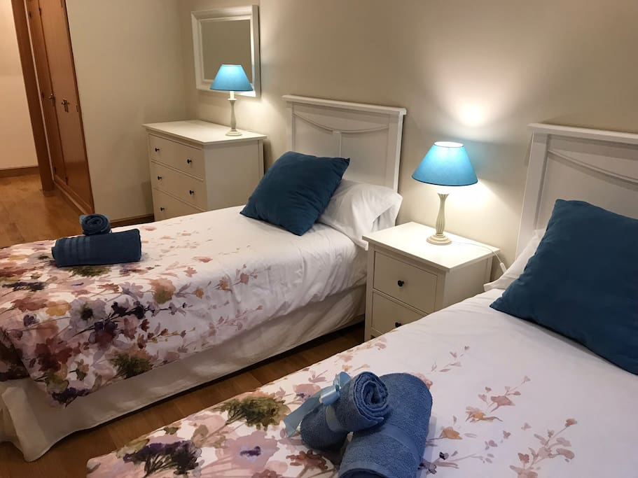 Segundo dormitorio. Posibilidad de 2 ó 3 camas.