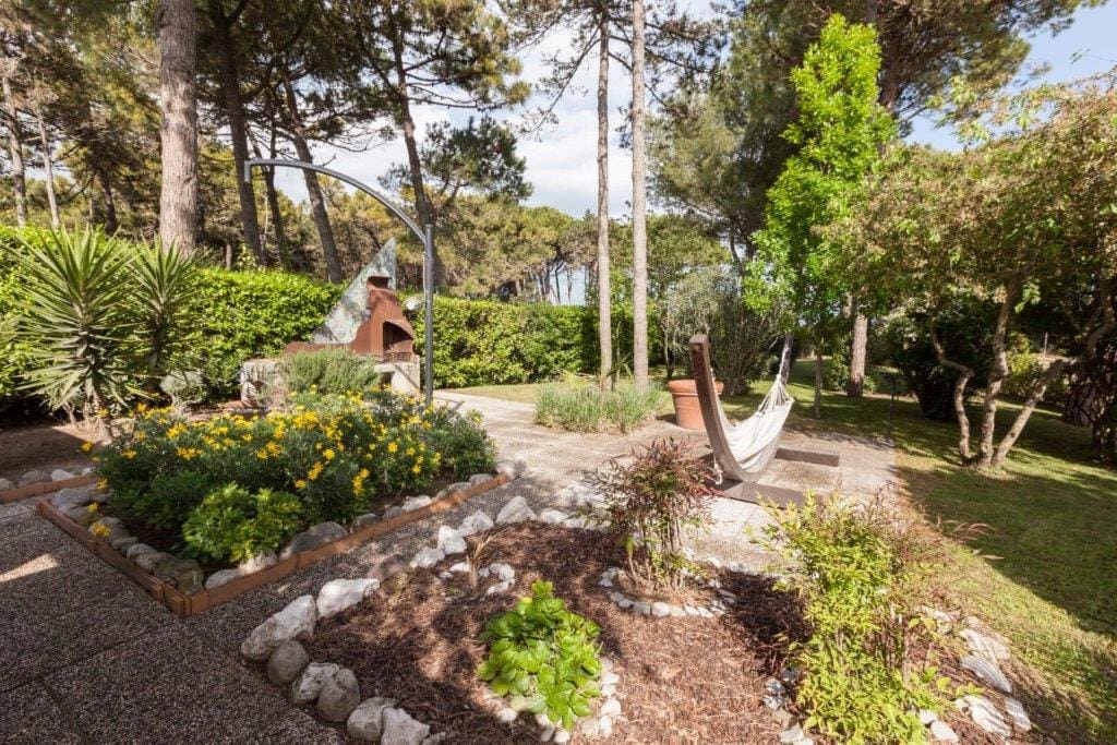 particolare del giardino