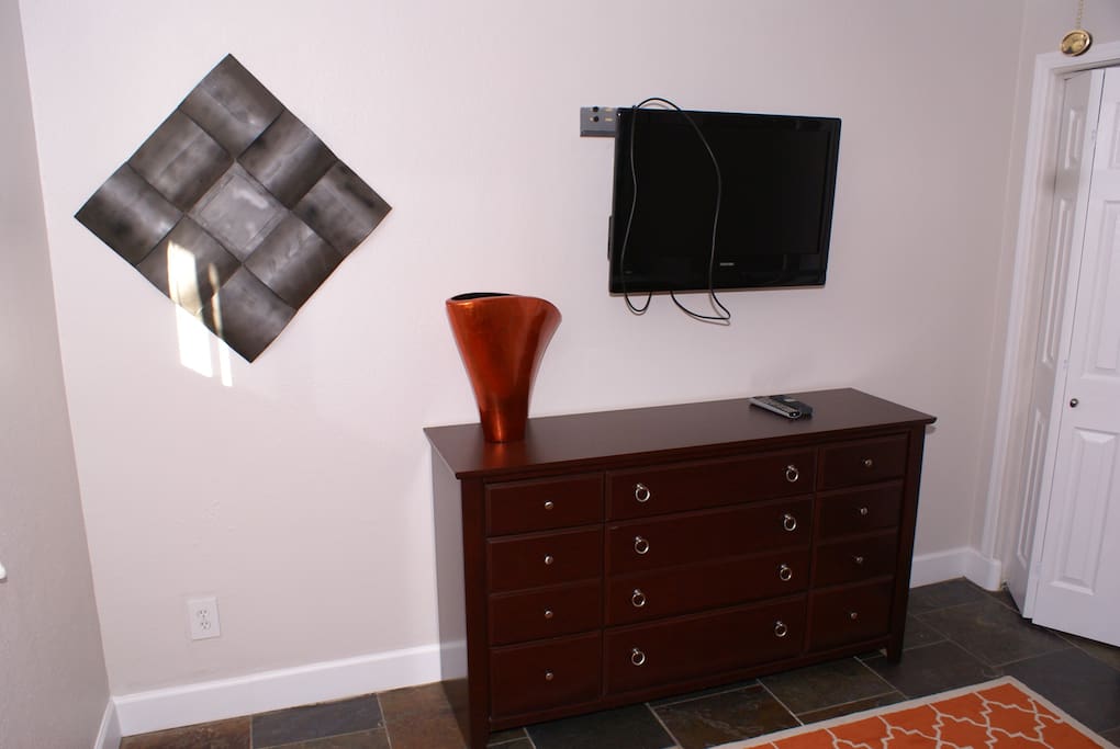 Bedroom drawers and TV