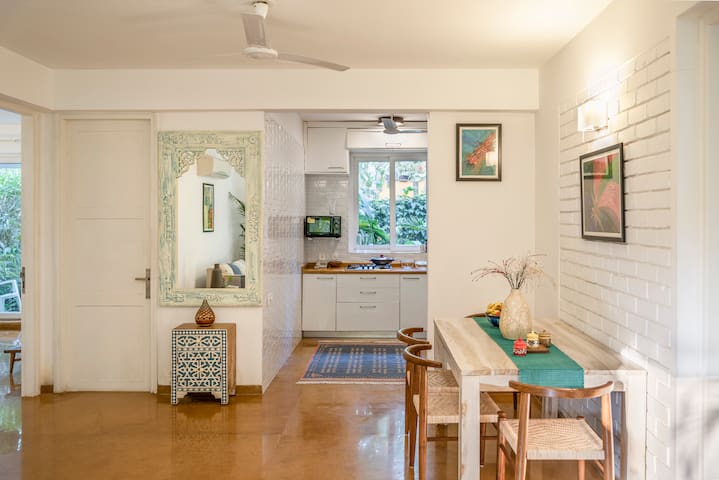 LaMer-Modern 2bhk apartment closer to Candolim