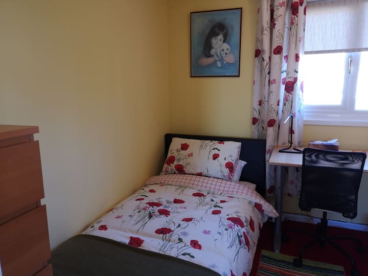 Crawley Holiday Rentals & Homes England, United Kingdom Airbnb