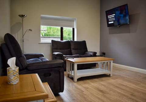 Popular Airbnb listing: Hazelbrook Cottage: A country retreat with a view in Slieve Gullion
