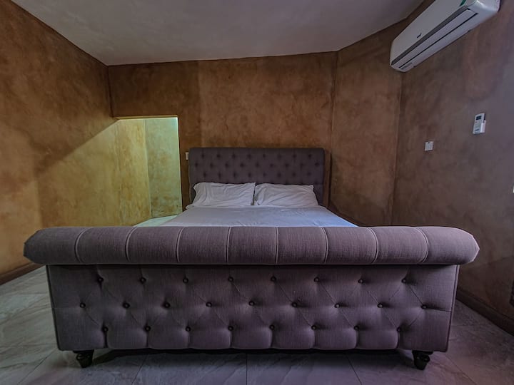 غرفة النوم 2