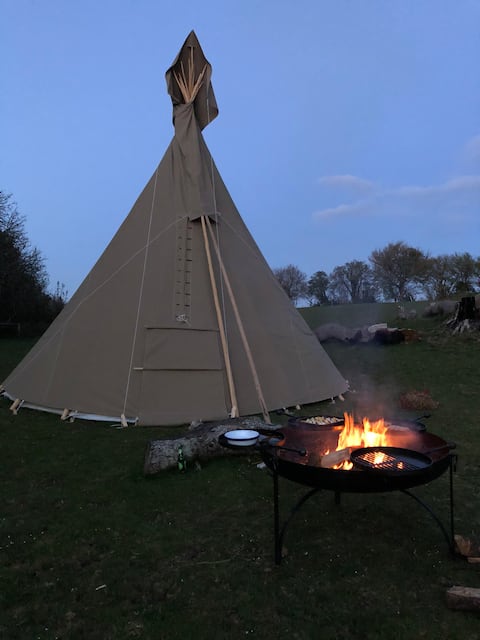 Big Oak Authentic Sioux Tipi in Haistingleigh Kent