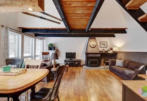 Stunning Ski Chalet Fully Equipped 2BR Mont Orford
