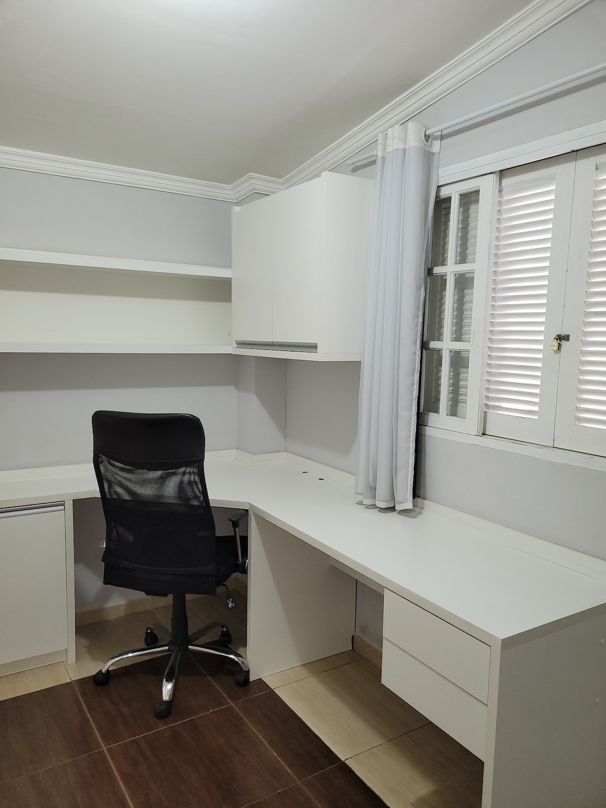 Ured 2/spavaća soba  4