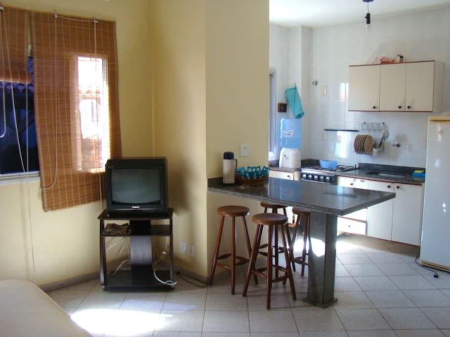 Sala integrada com cozinha