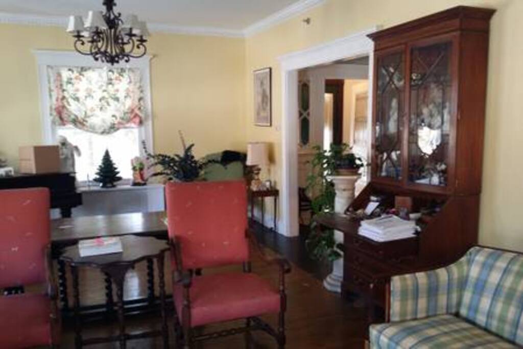 A Living Room that Invites You In