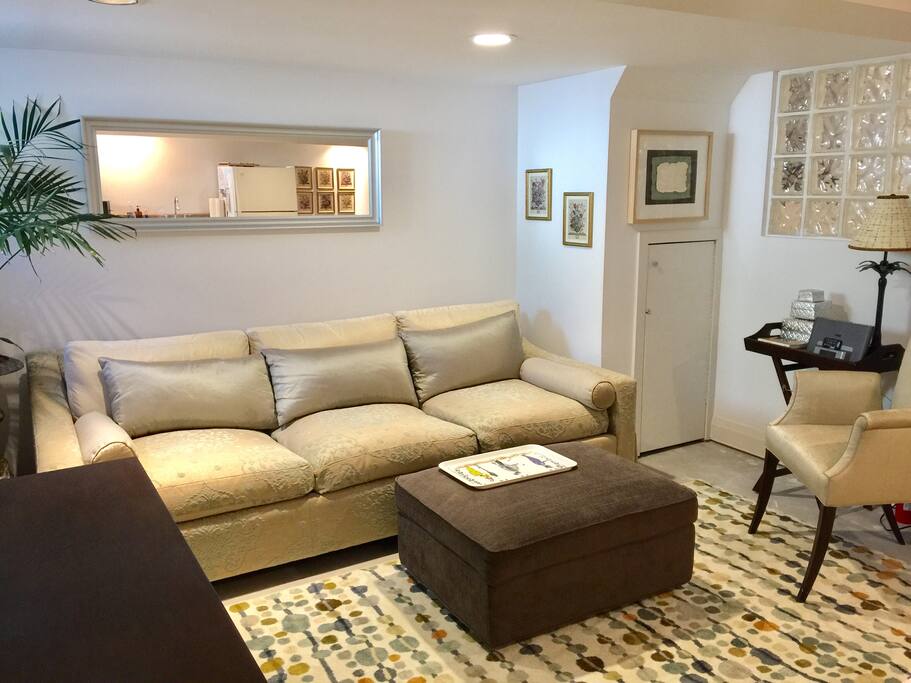 Cozy, quiet and private with all the comforts of home