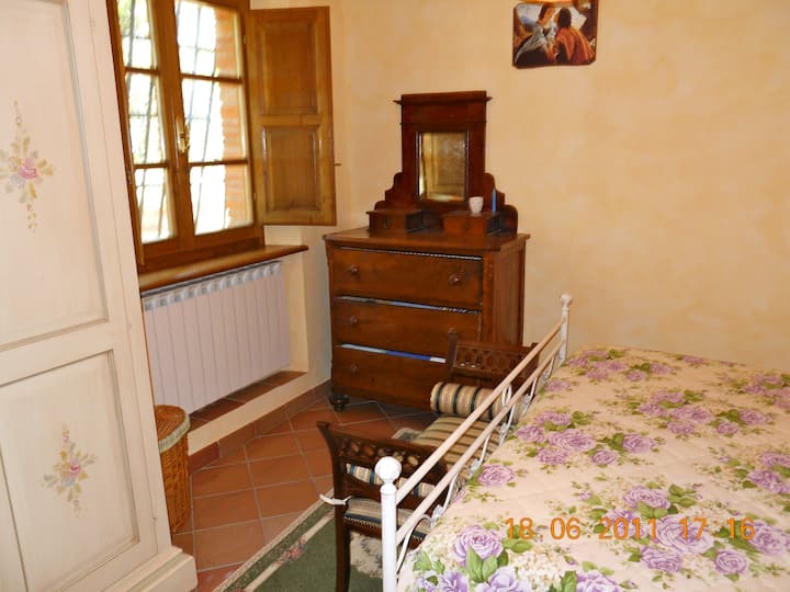 Vestidor de dormitorio doble en la planta baja